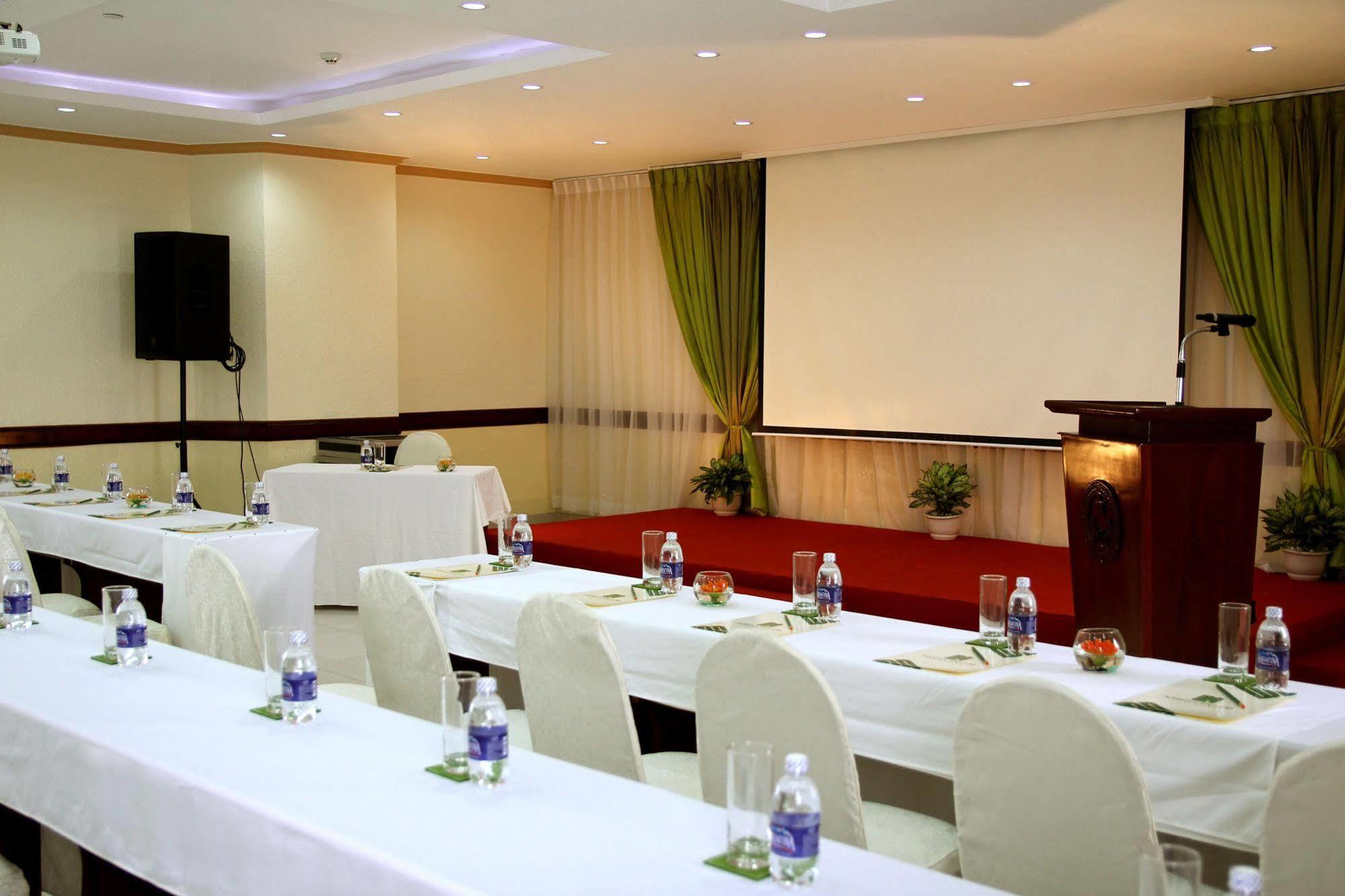 Mekong 9 Hotel Saigon Ho Chi Minh City Exterior photo